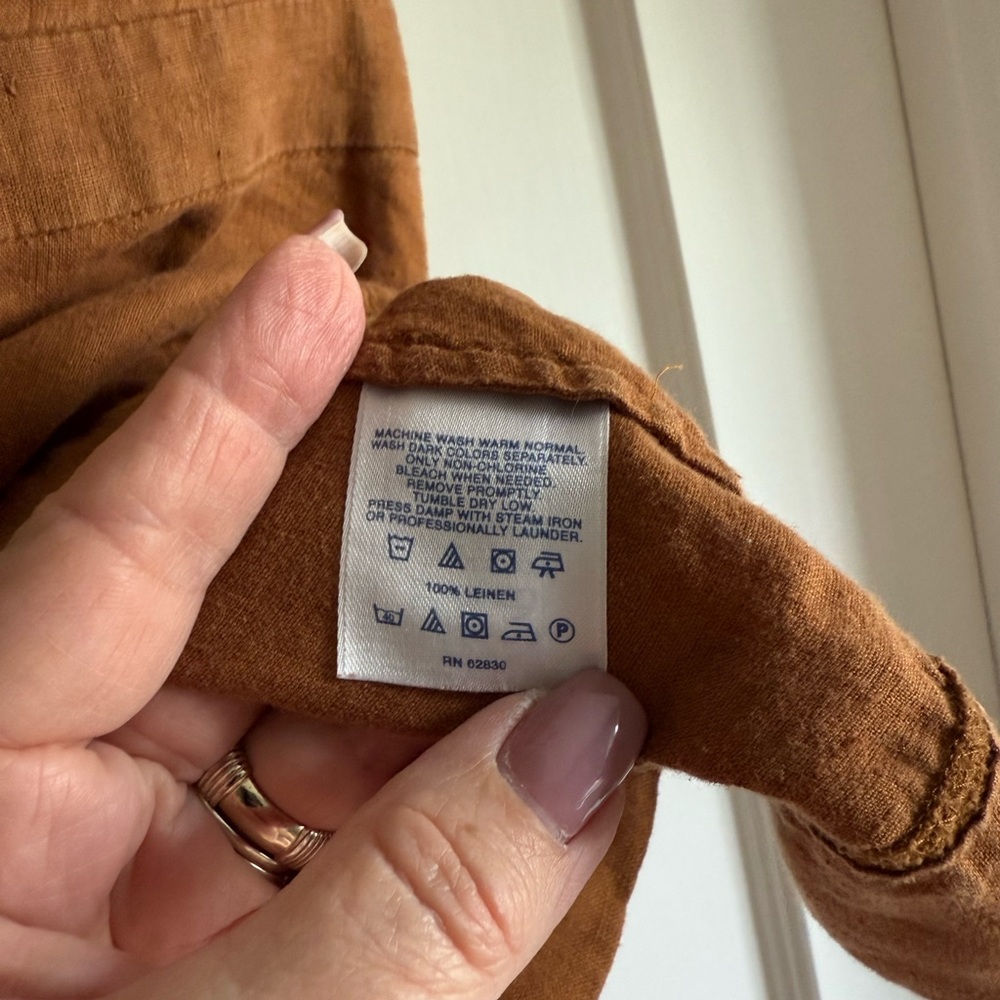 Lands End Womens Brown Linen Sleeveless Blouse (14) - Picture 11 of 12